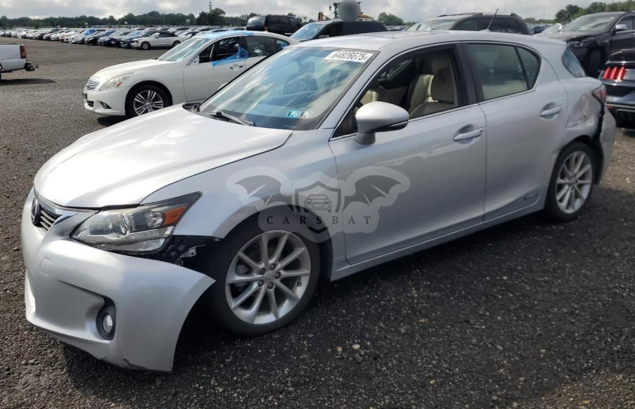 Lexus CT 200 1.8L 4 2013