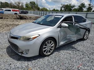 Toyota Avalon BASE 3.5L 6 2013