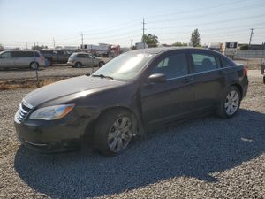 Chrysler 200 TOURING 2.4L 4 2012