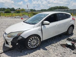 Ford Focus TITANIUM 2.0L 4 2012