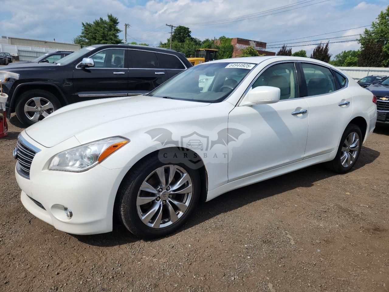 Infiniti M37 X 3.7L 6 2013