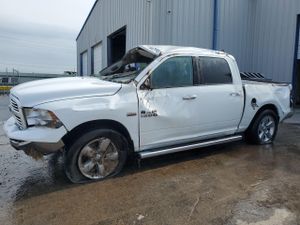RAM 1500 SLT 5.7L 8 2013