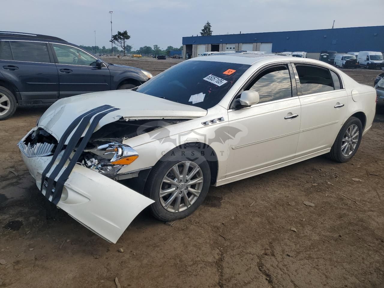Buick Lucerne CXL 3.9L 6 2011