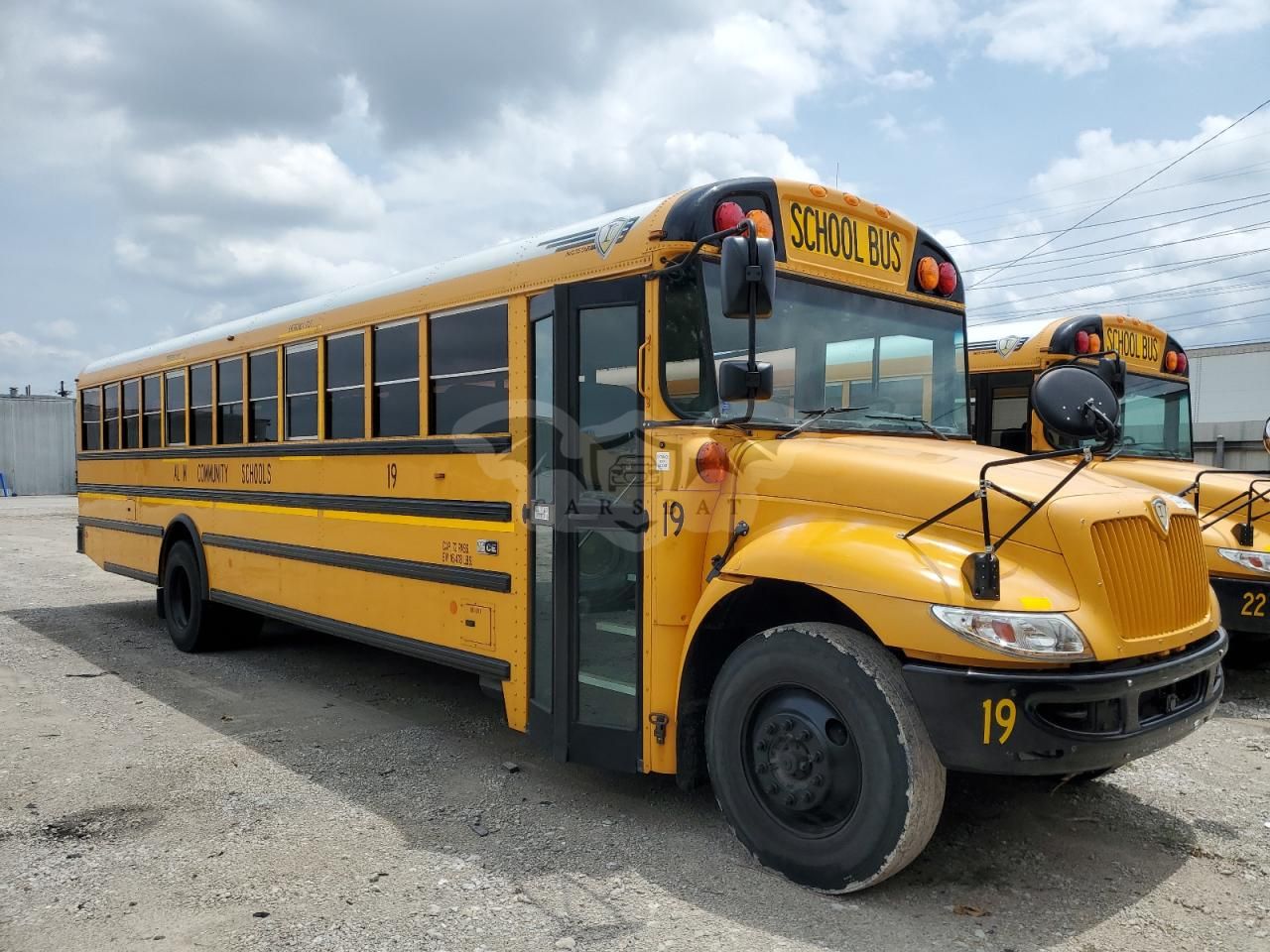 IC Corporation CE Series CE 6.7L 6 2019