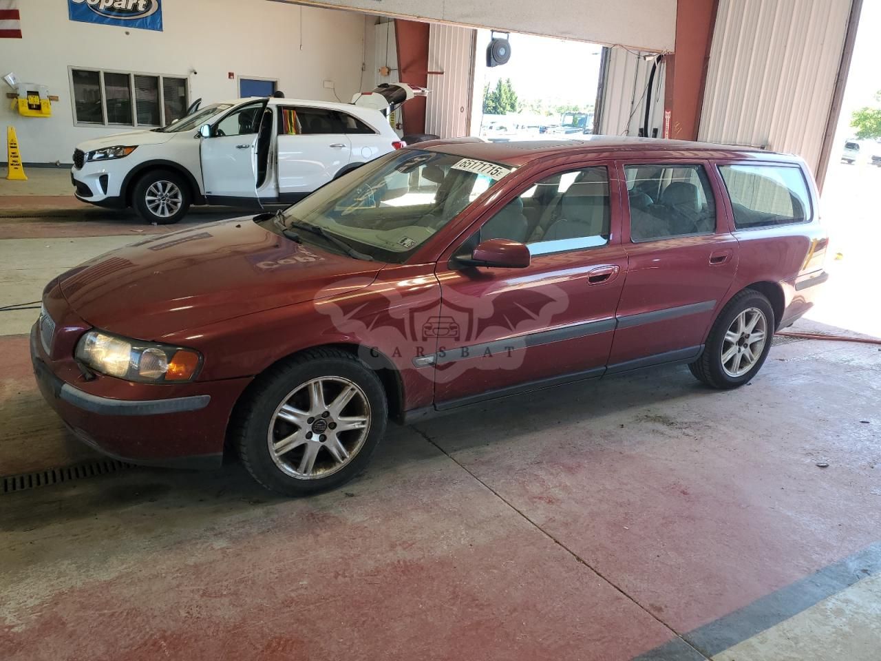 Volvo V70 FWD 2.5L 5 2004