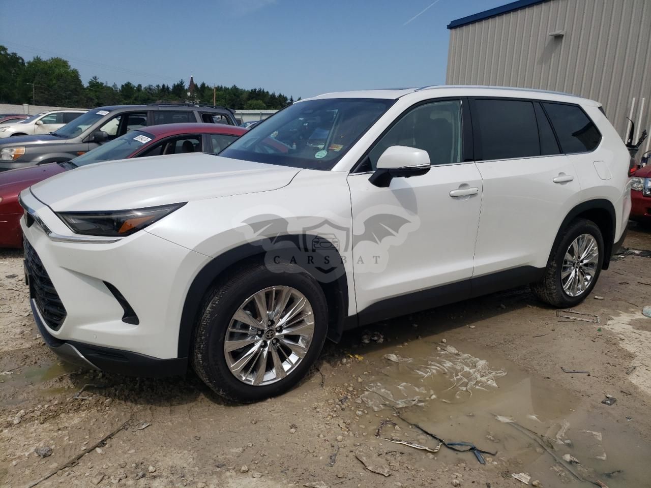 Toyota Grand Highlander XLE 2.4L 4 2024