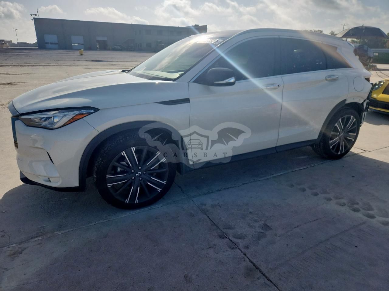 Infiniti QX50 LUXE 2.0L 4 2021