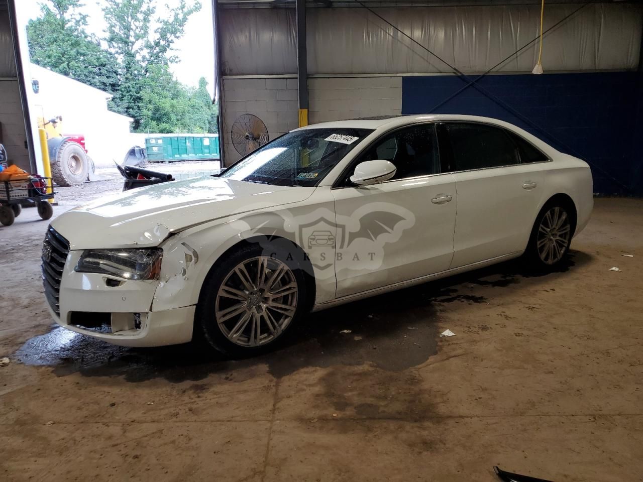 Audi A8 L QUATTRO 4.2L 8 2011