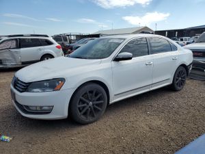 Volkswagen Passat SEL 2.0L 4 2013