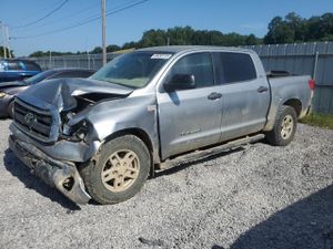 Toyota Tundra CREWMAX SR5 5.7L 8 2012
