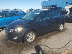 Chevrolet Aveo (Sonic) LT 1.8L 4 2013