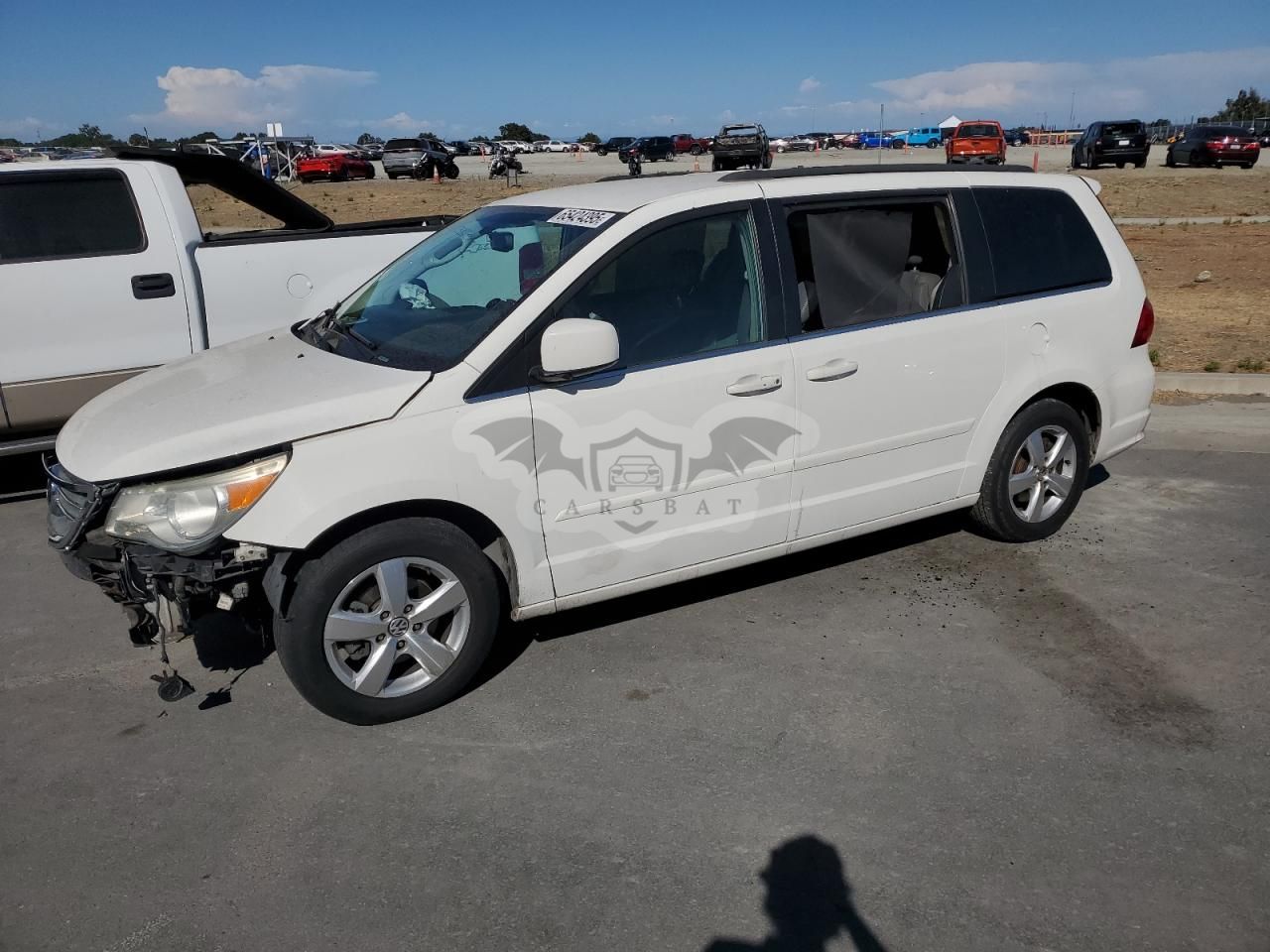 Volkswagen Routan SE 3.6L 6 2011