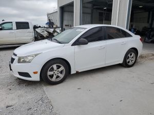 Chevrolet Cruze LS 1.8L 4 2011