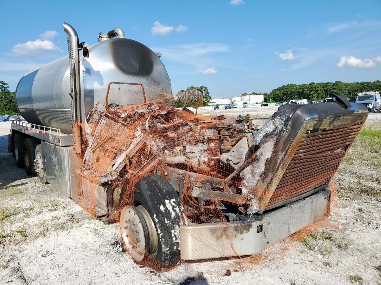 Freightliner Business Class M2 12.8L 6 2020