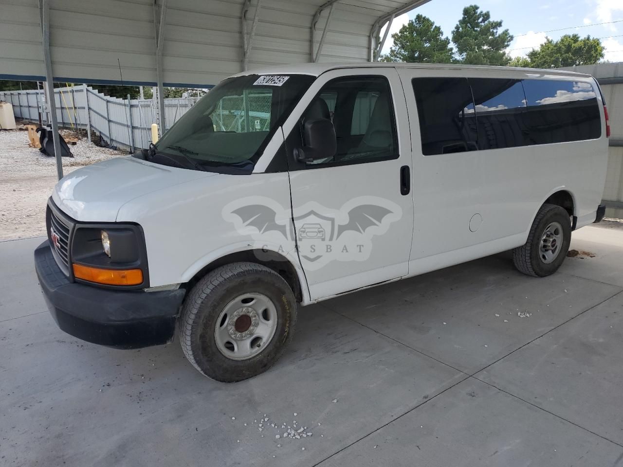GMC Savana G3500 LS 4.8L 8 2015