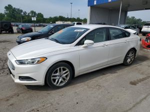 Ford Fusion SE 2.5L 4 2013