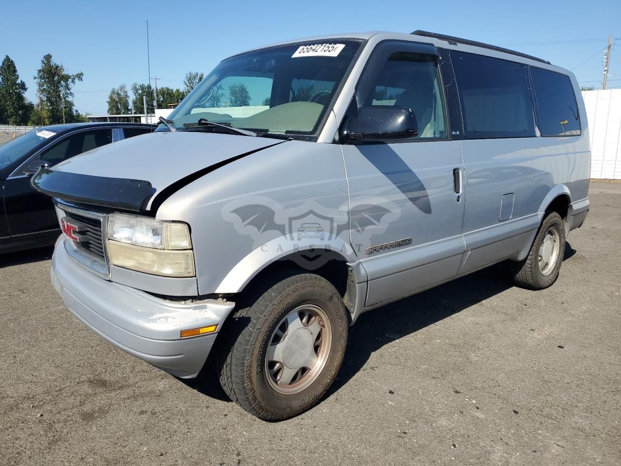 GMC Safari XT 4.3L 6 1999