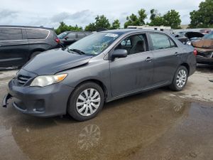 Toyota Corolla BASE 1.8L 4 2013