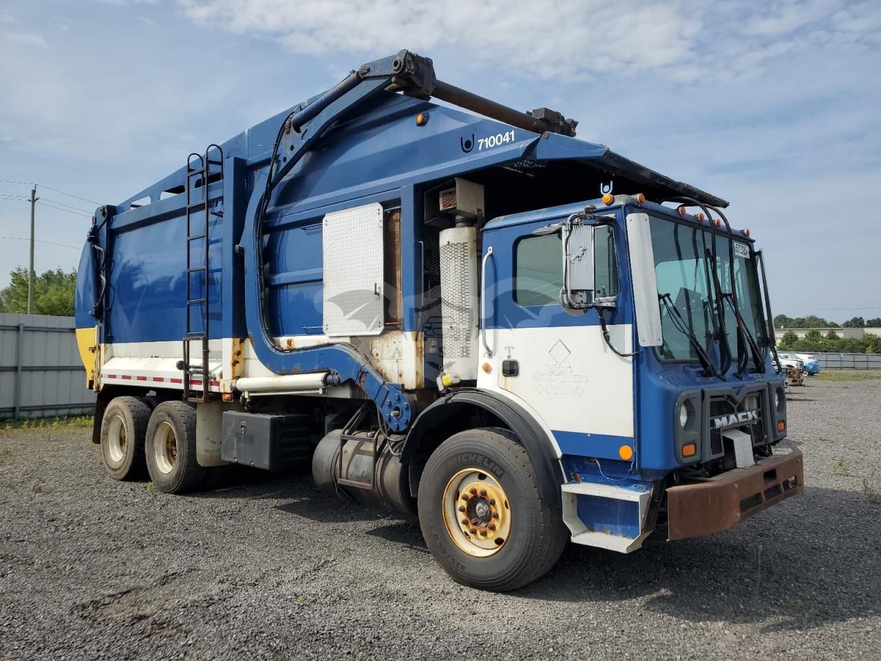 Mack 600 MRU600 10.8L 6 2010