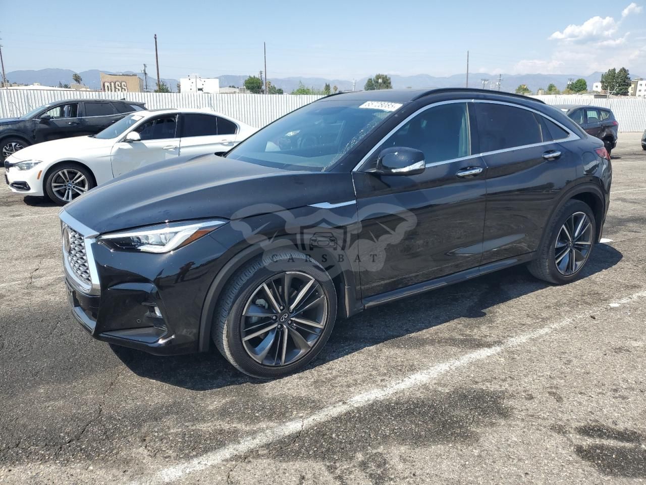 Infiniti QX50 ESSENTIAL 2.0L 4 2025