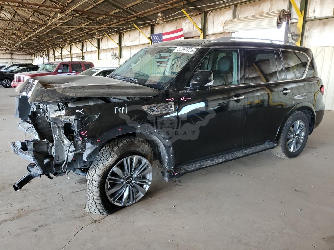 Infiniti QX80 LUXE 5.6L 8 2021