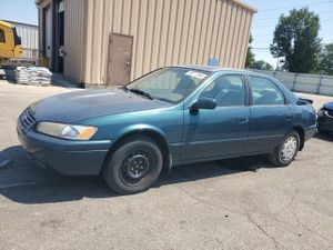 Toyota Camry CE 2.2L 4 1997