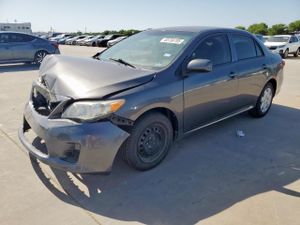 Toyota Corolla BASE 1.8L 4 2013