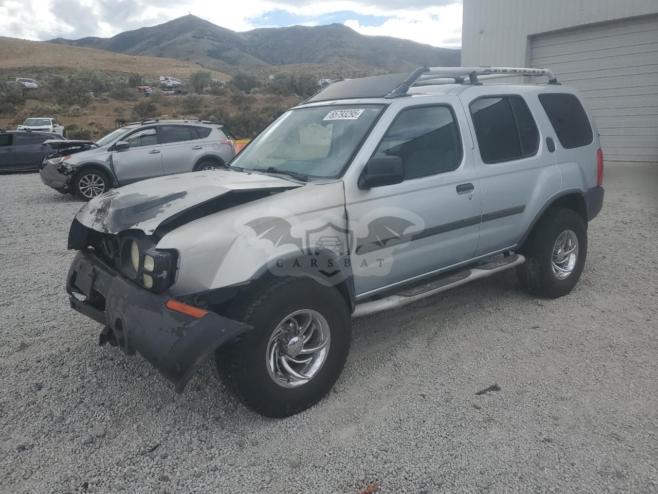 Nissan Xterra XE 3.3L 6 2001