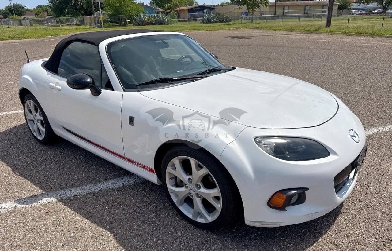 Mazda MX-5 (Miata) CLUB 2.0L 4 2013