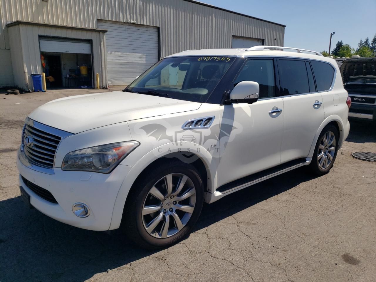 Infiniti QX80 5.6L 8 2014