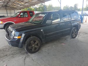 Jeep Patriot LATITUDE 2.4L 4 2015