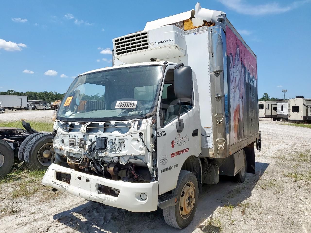 Hino Motors 195 5.1L 4 2015