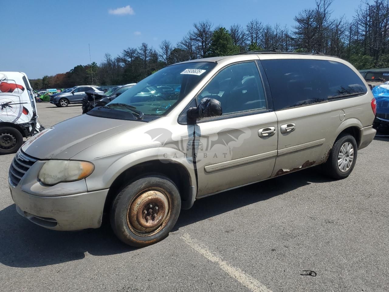 Chrysler Town & Country LX 3.3L 6 2009