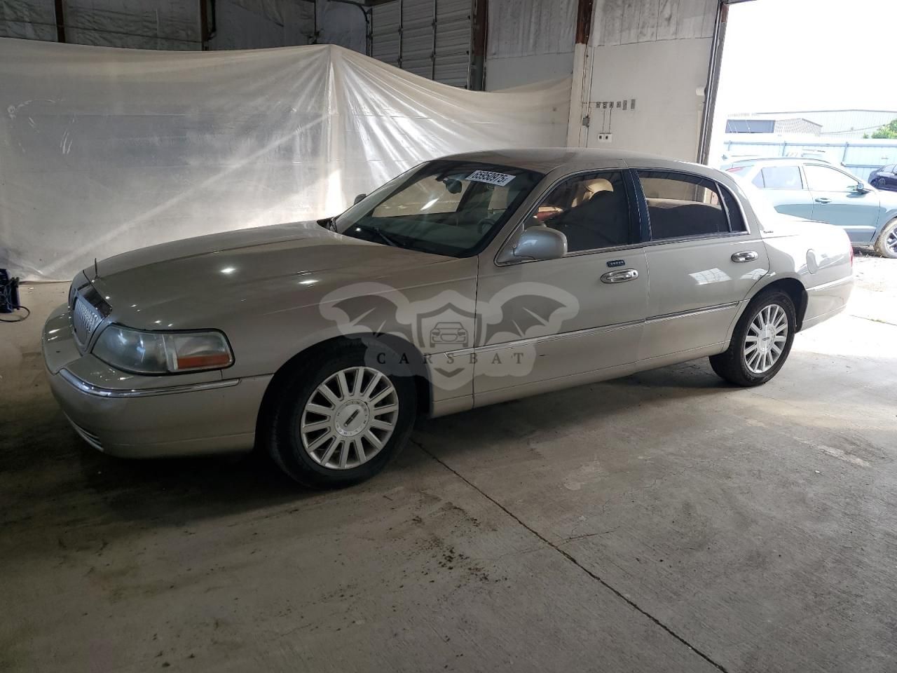 Lincoln Town Car EXECUTIVE 4.6L 8 2004