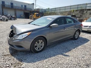 Hyundai Sonata GLS 2.4L 4 2013