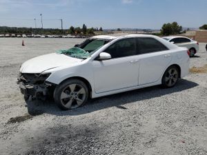 Toyota Camry L 2.5L 4 2014