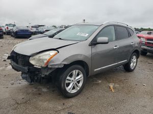 Nissan Rogue S 2.5L 4 2013