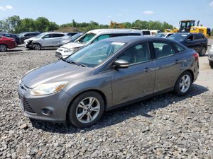 Ford Focus SE 2.0L 4 2014