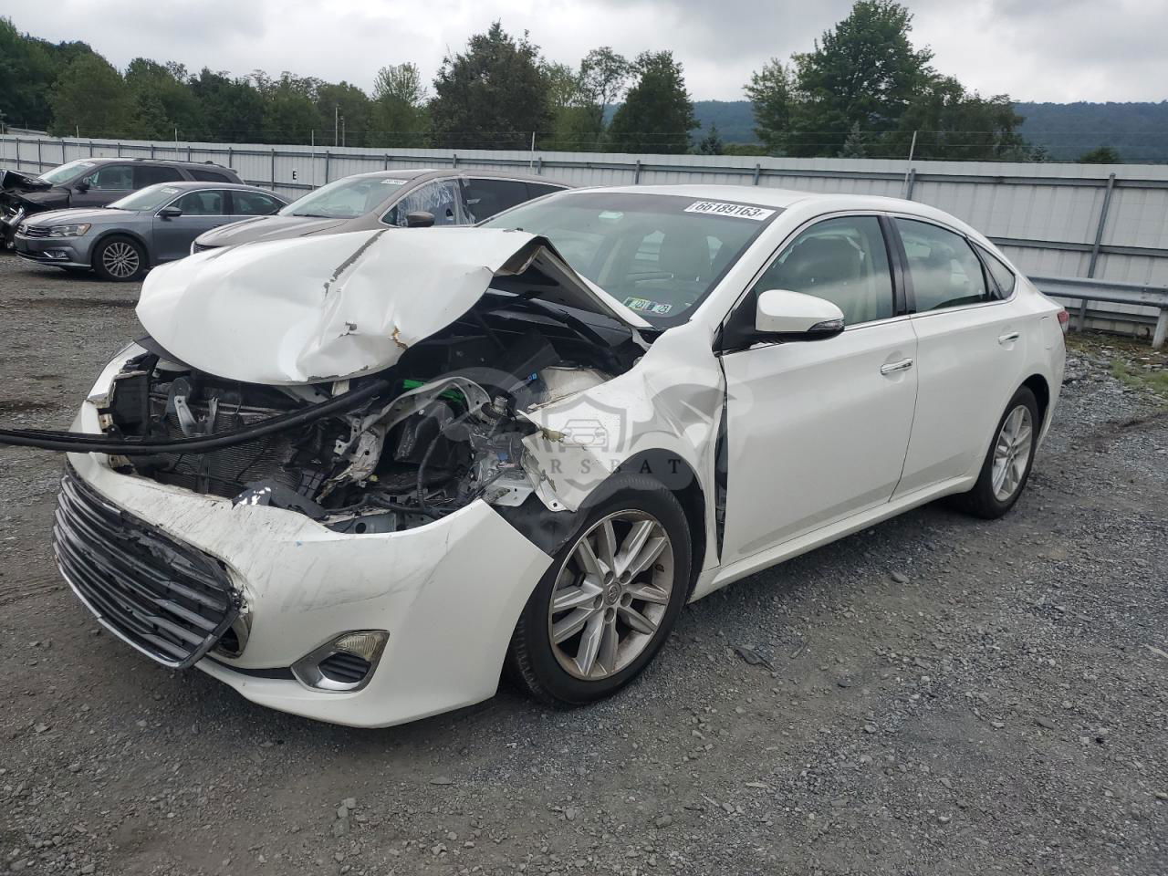 Toyota Avalon BASE 3.5L  6 2014