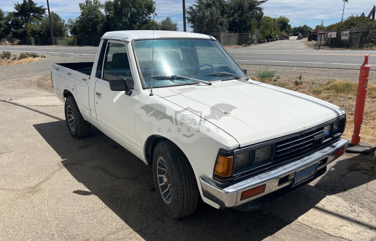 Nissan Navara STANDARD BED 1984