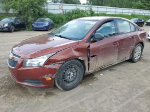 Chevrolet Cruze LS 1.8L 4 2013
