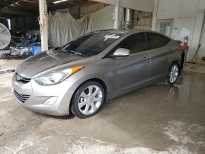 Hyundai Elantra GLS 1.8L 4 2013