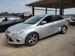 Ford Focus SE 2.0L 4 2013