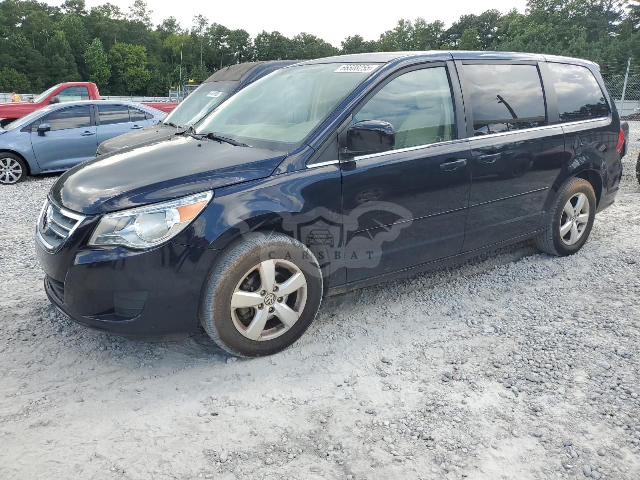 Volkswagen Routan SE 3.8L 6 2010