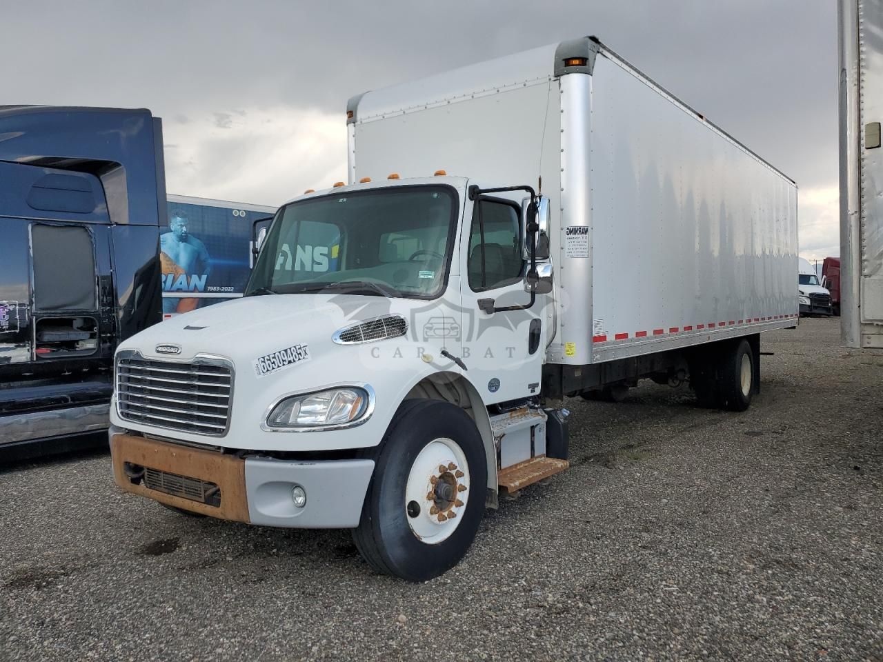 Freightliner Business Class M2 106 MEDIUM DUTY 6.7L 6 2011