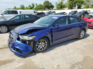 Ford Fusion SE 2.5L 4 2013