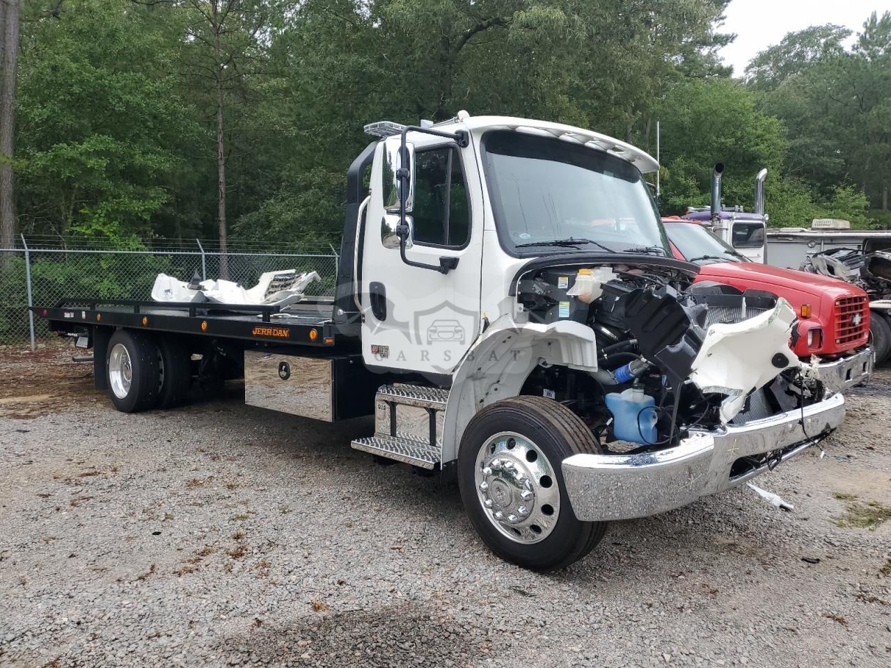 Freightliner Business Class M2 106 MEDIUM DUTY 6.7L 6 2025