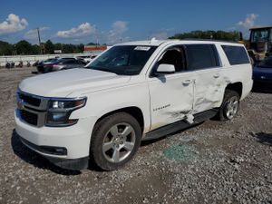 Chevrolet Suburban C1500 LT 5.3L 8 2015