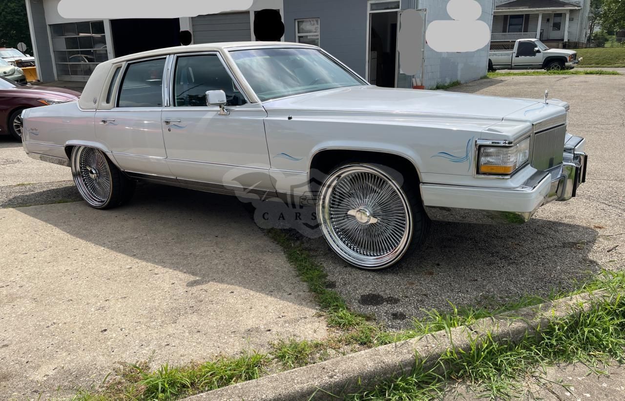 Cadillac Brougham 5.0L 8 1991