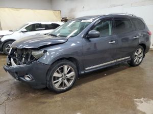 Nissan Pathfinder S 3.5L 6 2014